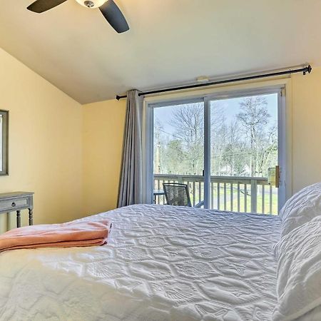 Peaceful Poconos Home With Lake And Pool Access! Long Pond エクステリア 写真
