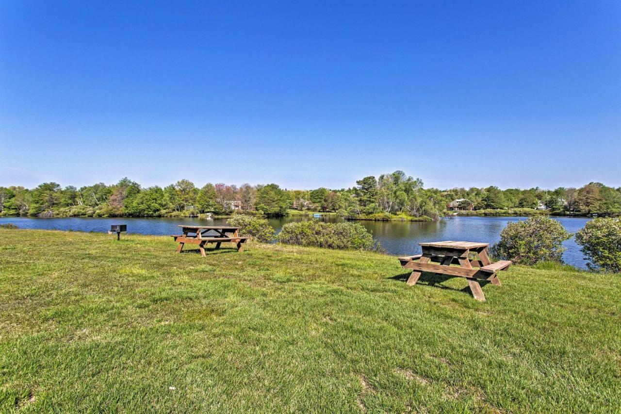 Peaceful Poconos Home With Lake And Pool Access! Long Pond エクステリア 写真
