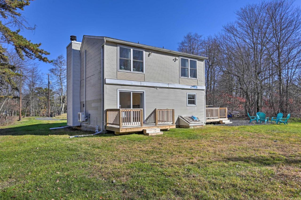 Peaceful Poconos Home With Lake And Pool Access! Long Pond エクステリア 写真